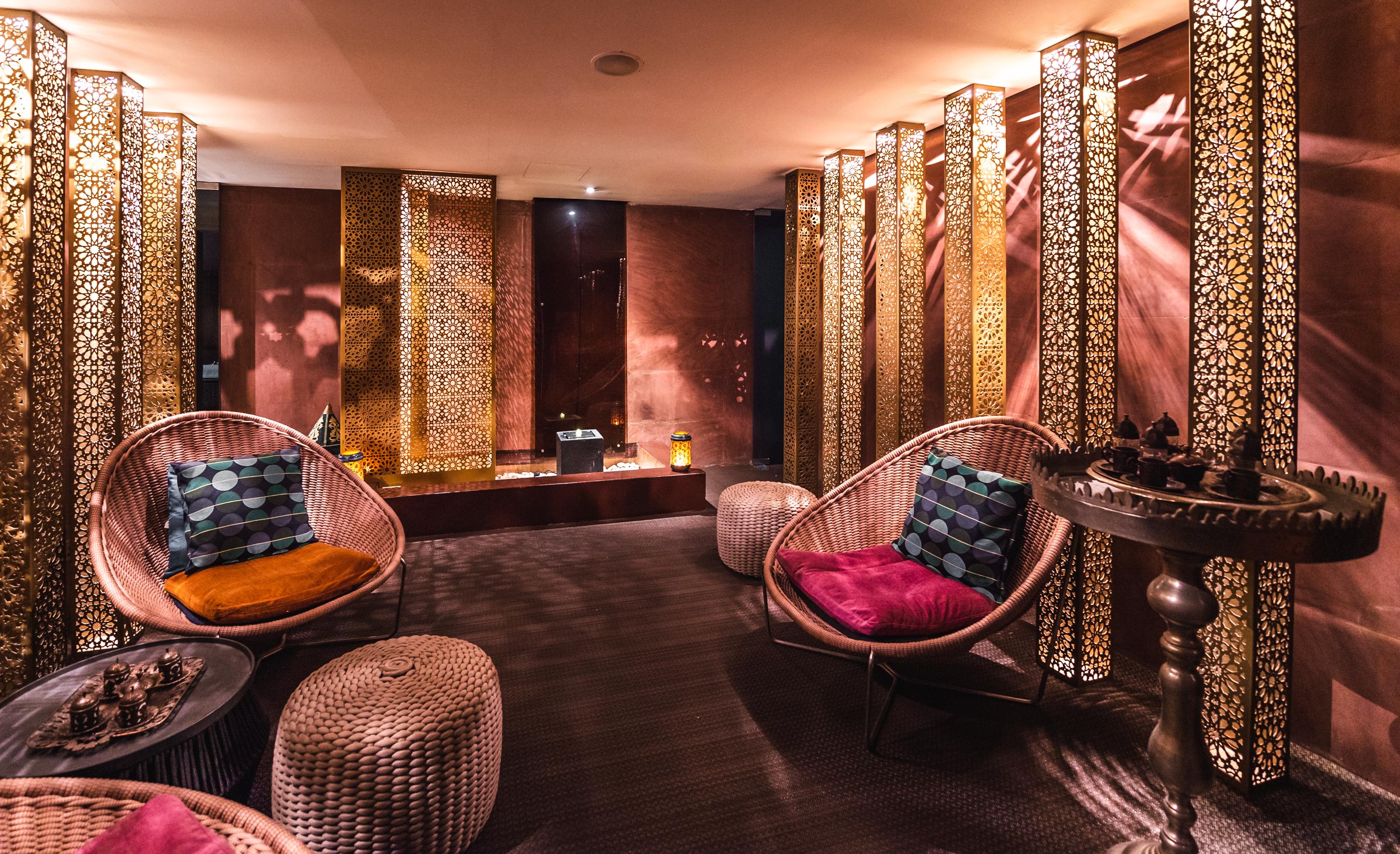 The Canvas Dubai - Mgallery Hotel Collection Kültér fotó The Spa at The Oberoi, Mumbai